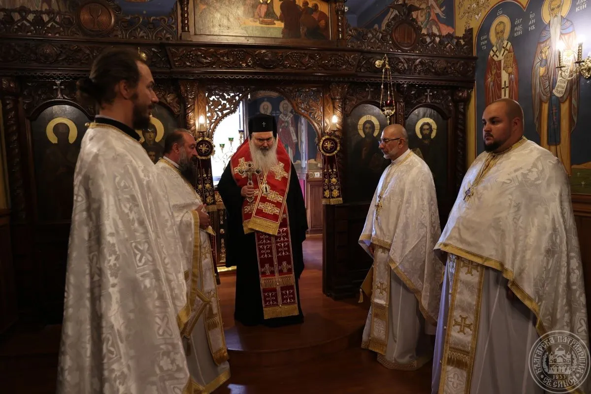 С тържествена света Литургия започва новата академична година в Богословския факултет на СУ Св. Климент Охридски-001.jpg